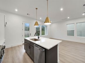 7707 Inwood Grove Lane, Houston TX 77088