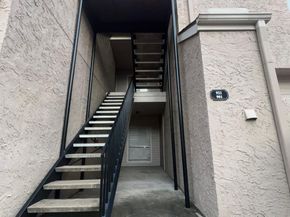 10855 Meadowglen Lane 903, Houston TX 77042