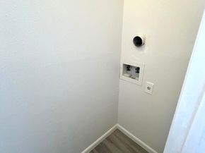 10855 Meadowglen Lane 903, Houston TX 77042