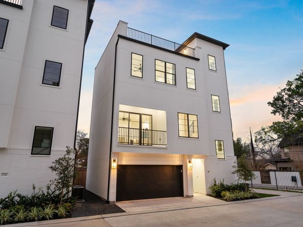 8705 Ojeman Villas Drive, Houston TX 77055