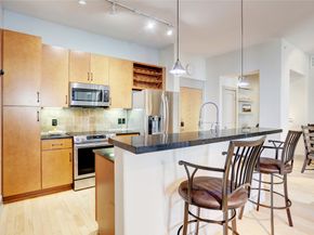 1901 Post Oak Boulevard 4303, Houston TX 77056