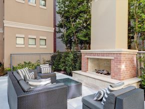 1901 Post Oak Boulevard 4303, Houston TX 77056