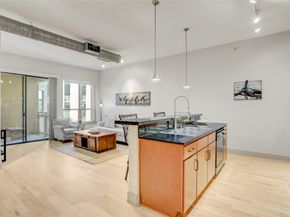 1901 Post Oak Boulevard 4303, Houston TX 77056