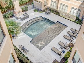 1901 Post Oak Boulevard 4303, Houston TX 77056