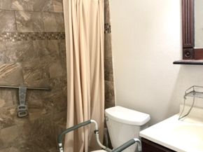 11826 Grapewood Drive, Houston TX 77089