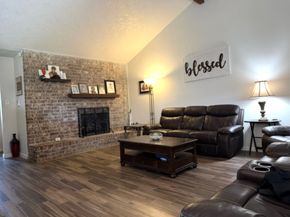 11826 Grapewood Drive, Houston TX 77089