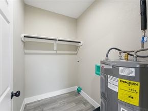 9722 Tuffly St, Houston TX 77029