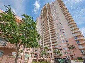 3505 Sage Road 406, Houston TX 77056