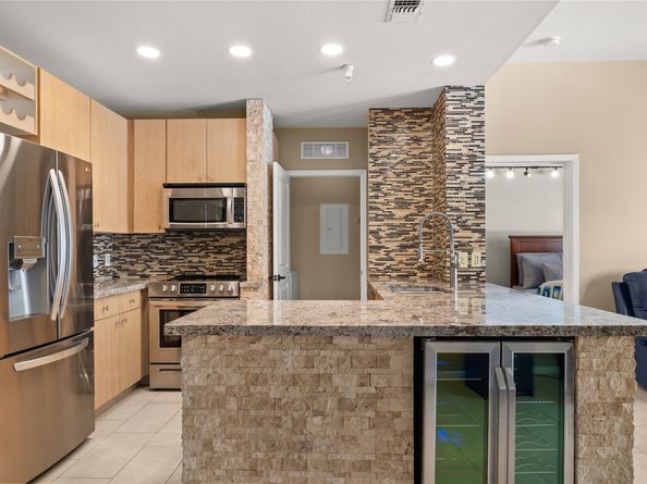 3505 Sage Road 406, Houston TX 77056