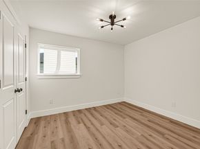 5827 Heron Drive, Houston TX 77033