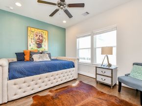 2010 Saint Charles Street, Houston TX 77003