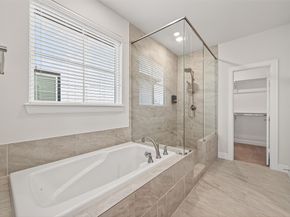 2712 Grand Fountains Drive H, Houston TX 77054