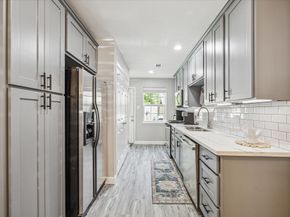 1210 Shelby Street, Houston TX 77009