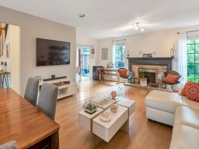 10 E Stony Bridge Circle, The Woodlands TX 77381