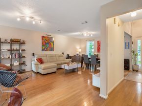 10 E Stony Bridge Circle, The Woodlands TX 77381