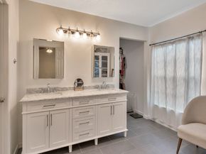 10 E Stony Bridge Circle, The Woodlands TX 77381