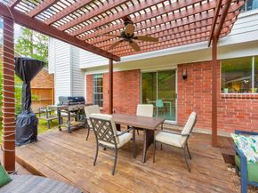 10 E Stony Bridge Circle, The Woodlands TX 77381