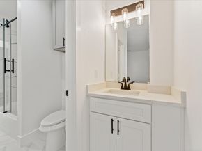 727 E 37th Street, Houston TX 77022