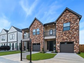 4661 Phlox Street, Houston TX 77051