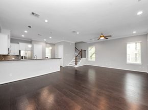 2219 Bellefontaine Street, Houston TX 77030