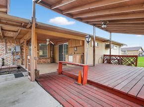 11810 Mosscrest Drive, Houston TX 77048