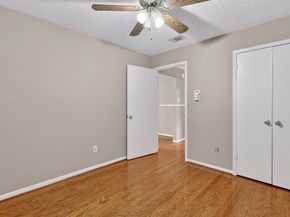 11810 Mosscrest Drive, Houston TX 77048