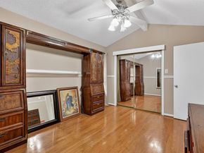 11810 Mosscrest Drive, Houston TX 77048