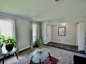 5855 S Braeswood Boulevard SW, Houston TX 77096