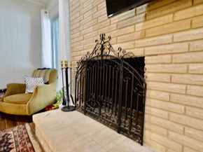 5855 S Braeswood Boulevard SW, Houston TX 77096