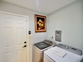 5855 S Braeswood Boulevard SW, Houston TX 77096