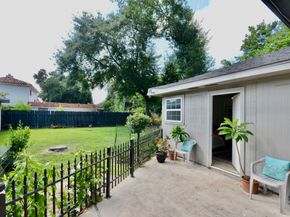 5855 S Braeswood Boulevard SW, Houston TX 77096