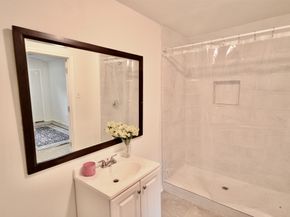 5855 S Braeswood Boulevard SW, Houston TX 77096