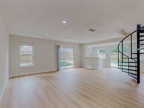 962 Richvale Lane, Houston TX 77062