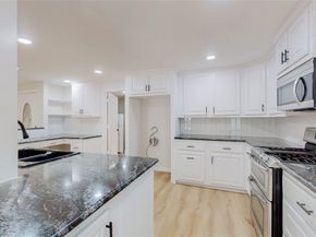 962 Richvale Lane, Houston TX 77062