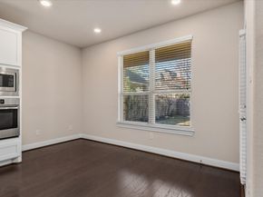 35 N Wheatleigh Drive, Tomball TX 77375