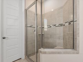 35 N Wheatleigh Drive, Tomball TX 77375