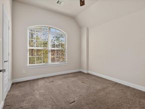 35 N Wheatleigh Drive, Tomball TX 77375