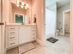 1104 Pearl Wood Drive, Houston TX 77008
