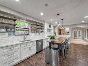 4 Coralvine Court, The Woodlands TX 77380