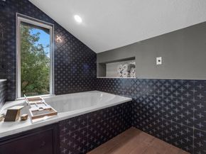 5041 Nina Lee Lane, Houston TX 77092