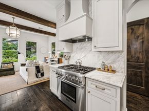 104 Moss Street, Houston TX 77009