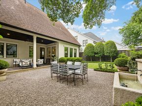104 Moss Street, Houston TX 77009