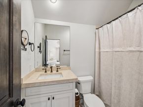 104 Moss Street, Houston TX 77009