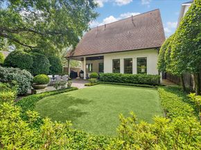 104 Moss Street, Houston TX 77009