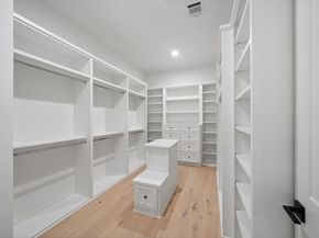 2046 Macarthur Street, Houston TX 77030