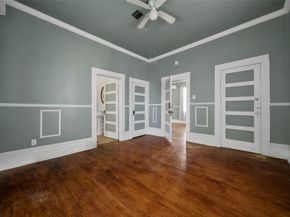 207 Northwood Street, Houston TX 77009