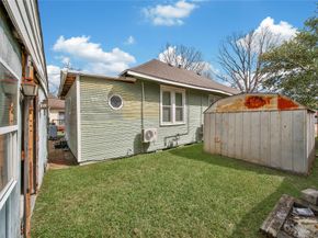 207 Northwood Street, Houston TX 77009