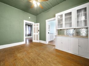 207 Northwood Street, Houston TX 77009