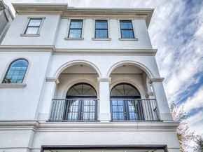 5711 Winsome Lane, Houston TX 77057