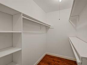 850 Threadneedle Street 79, Houston TX 77079